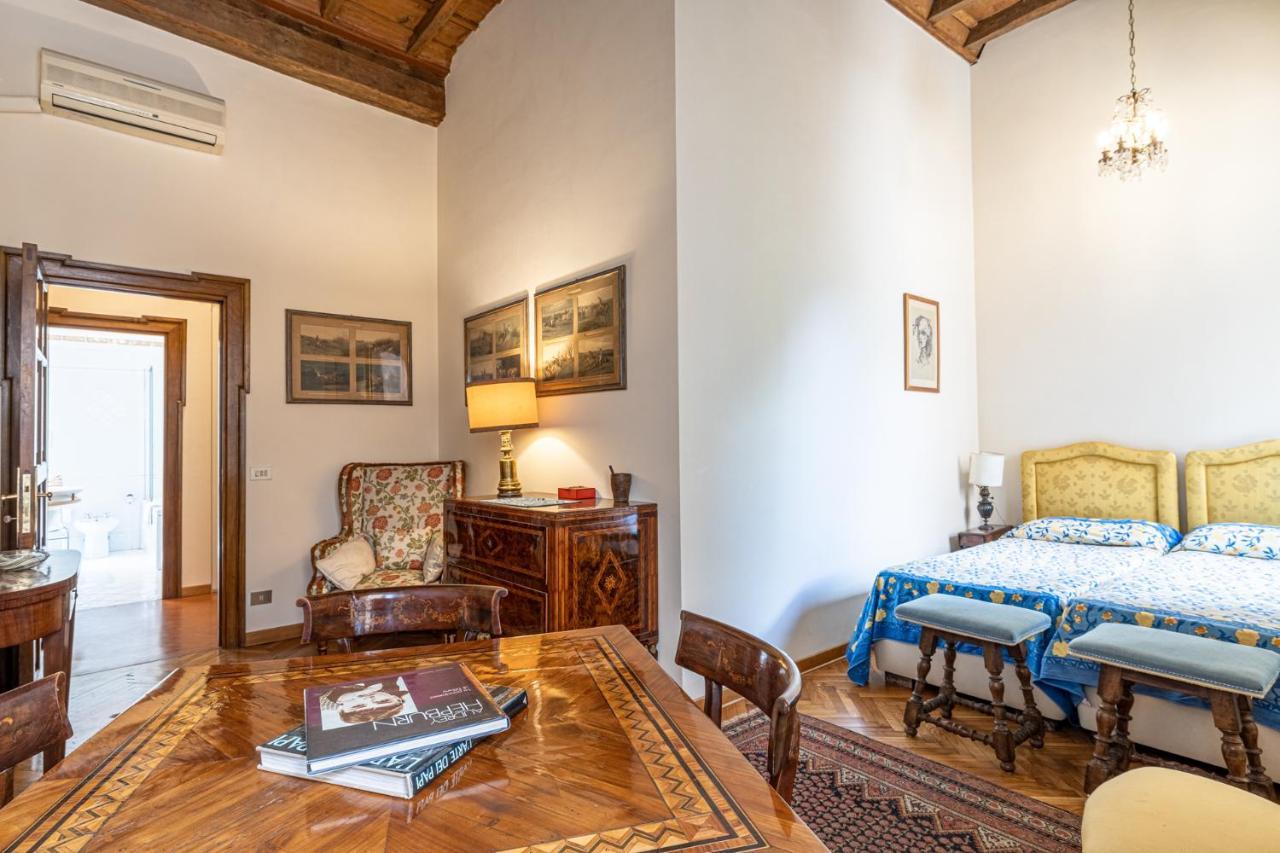 Apartment Roman Holiday For 6 By Piazza Navona Rom
