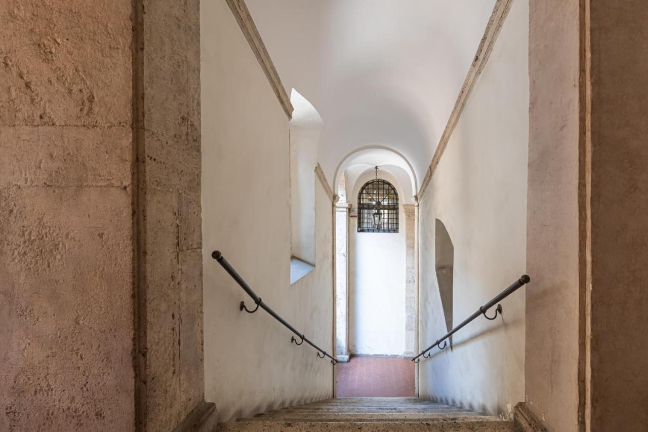 Roman Holiday For 6 By Piazza Navona Rom